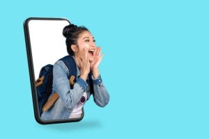 Teh image shows a mobile phone with a girl inside the screen shouting
